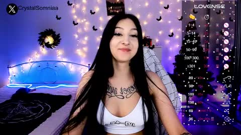 Sasha    Make me moan with patterns   good music here  online show from 12.22.24