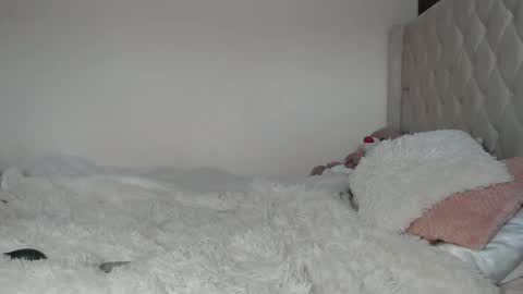 MissCrystal online show from 01.10.25