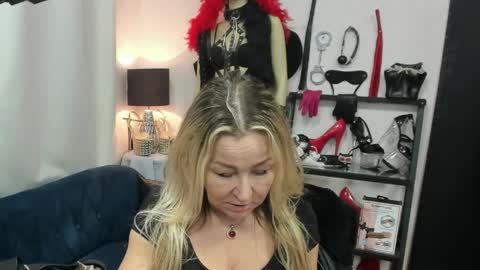 CrystalHotty online show from 04.01.26