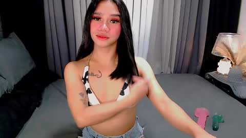 bea takashi  online show from 10.19.25