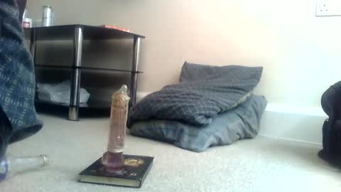 HotSince95 online show from 09.24.25