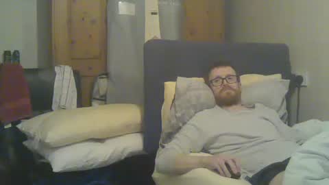 Snapshot of cs014g8493 chatting on 11.12.25 chris online show from 11.12.25