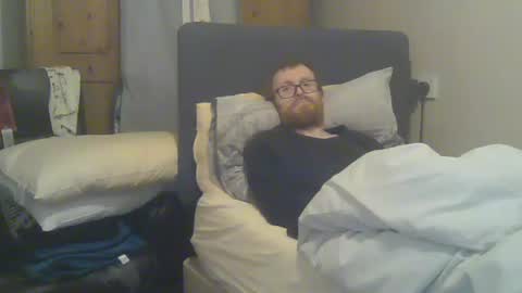 Snapshot of cs014g8493 chatting on 11.26.25 chris online show from 11.26.25