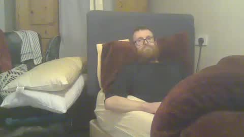 Snapshot of cs014g8493 chatting on 02.10.26 chris online show from 02.10.26