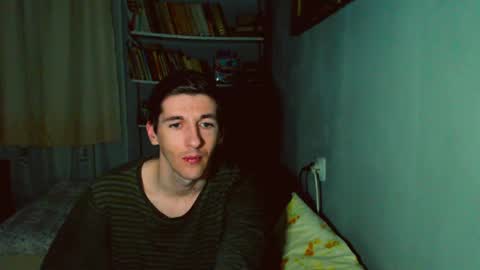 Snapshot of csongor93 chatting on 02.10.25 Stefan online show from 02.10.25