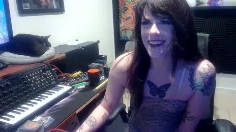 Snapshot of cu2sly chatting on 02.09.25 online show from 02.09.25