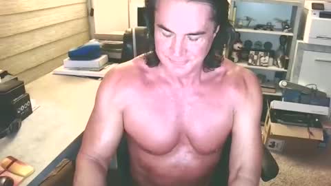 Snapshot of cucuforcocopuffs chatting on 11.07.25 Yup... kinda old but Stop in and say hello online show from 11.07.25