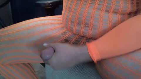 cuddlebeardeluxe online show from 10.29.25