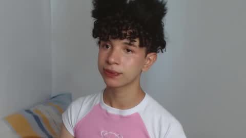 Cuddly online show from 12.05.24