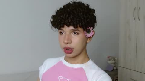 Cuddly online show from 03.05.25