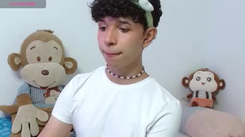 Cuddly online show from 10.22.25