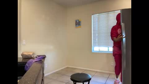 Snapshot of cum2charmxx chatting on 11.07.25 cum2charmxx online show from 11.07.25