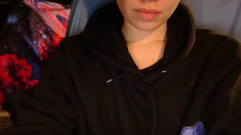 Snapshot of cum4angela chatting on 10.29.25 Angela online show from 10.29.25