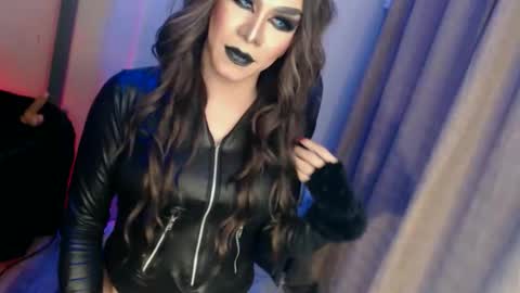 CUMMELA SLUTI online show from 09.15.25