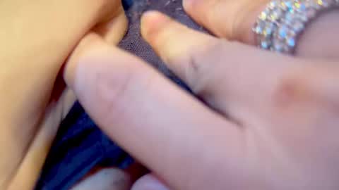 im KIM new girl to spoil online show from 09.25.25