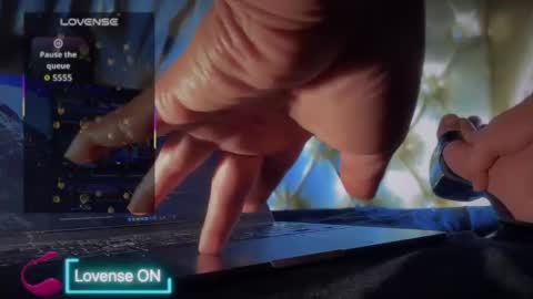 im KIM new girl to spoil online show from 10.12.25