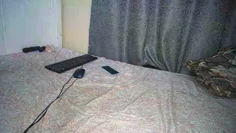 Snapshot of cum_central chatting on 10.26.25 cum_central online show from 10.26.25