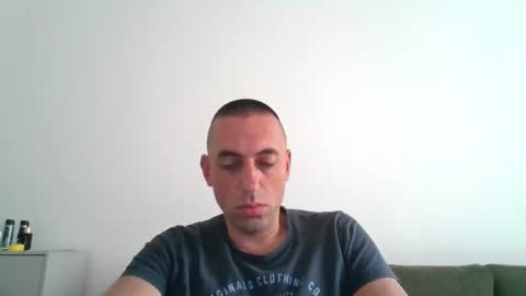 Snapshot of cum_shot8407 chatting on 09.18.25 cum_shot8407 online show from 09.18.25