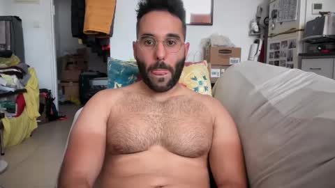 Snapshot of cuman15 chatting on 05.19.26 Cuman online show from 05.19.26
