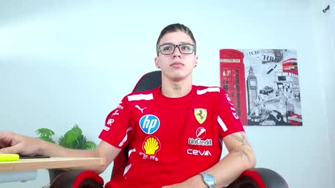 Snapshot of cumandres chatting on 09.09.25 cumandres online show from 09.09.25