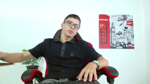 Snapshot of cumandres chatting on 09.11.25 cumandres online show from 09.11.25