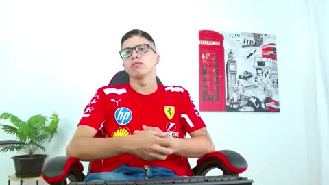 Snapshot of cumandres chatting on 09.15.25 cumandres online show from 09.15.25