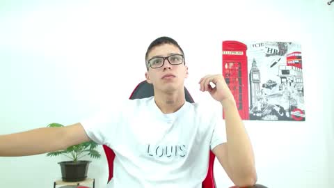 Snapshot of cumandres chatting on 10.07.25 cumandres online show from 10.07.25