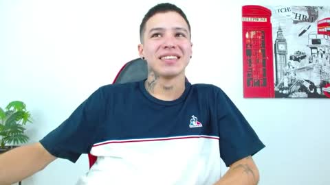 Snapshot of cumandres chatting on 05.23.26 cumandres online show from 05.23.26