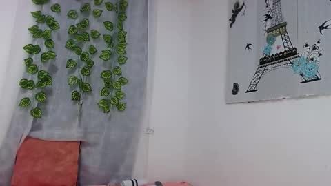 Snapshot of cumb0y_squirtgirl chatting on 09.16.25 Pablo and emma online show from 09.16.25