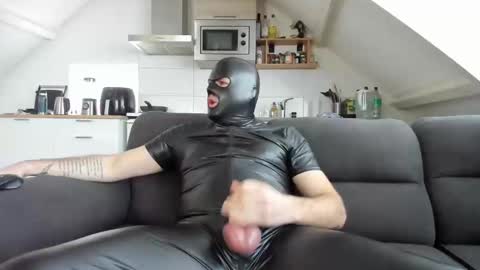 MaskedMasturbator online show from 02.01.25