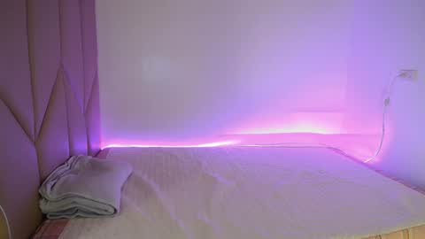 Snapshot of cummingyu chatting on 02.01.25 cummingyu online show from 02.01.25