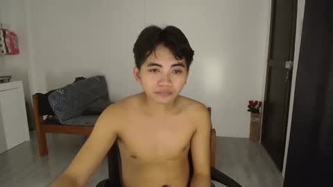 Snapshot of cummingyu chatting on 11.03.25 cummingyu online show from 11.03.25