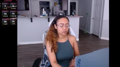 Nia Reese online show from 06.22.26