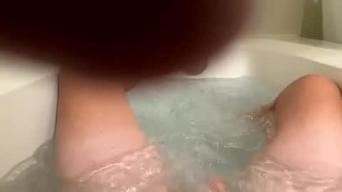 Snapshot of cumslowlyforu chatting on 12.28.24 cumslowlyforu online show from 12.28.24