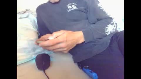 cumslutboi27 online show from 10.05.25