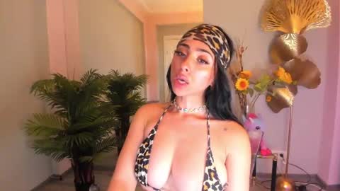 cupcake_izzy online show from 07.02.26