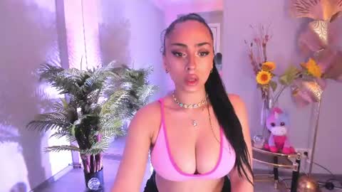 cupcake_izzy online show from 07.08.26