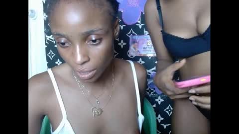 Snapshot of cupidxdoll chatting on 02.10.25 cupidxdoll online show from 02.10.25