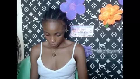 Snapshot of cupidxdoll chatting on 02.10.25 cupidxdoll online show from 02.10.25