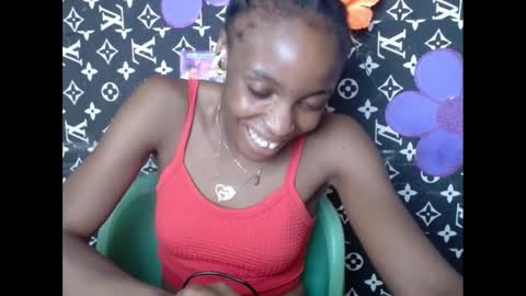 Snapshot of cupidxdoll chatting on 02.11.25 cupidxdoll online show from 02.11.25