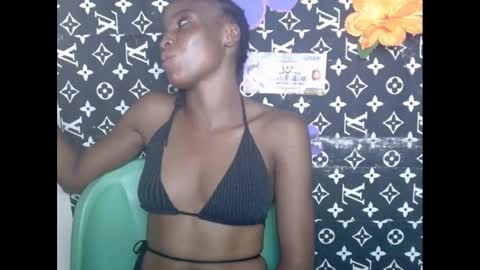 Snapshot of cupidxdoll chatting on 02.15.25 cupidxdoll online show from 02.15.25