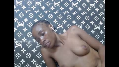 Snapshot of cupidxdoll chatting on 02.17.25 cupidxdoll online show from 02.17.25