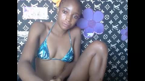 Snapshot of cupidxdoll chatting on 03.01.25 cupidxdoll online show from 03.01.25