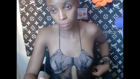Snapshot of cupidxdoll chatting on 03.07.25 cupidxdoll online show from 03.07.25