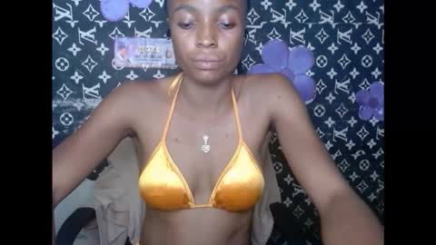 Snapshot of cupidxdoll chatting on 09.30.25 cupidxdoll online show from 09.30.25
