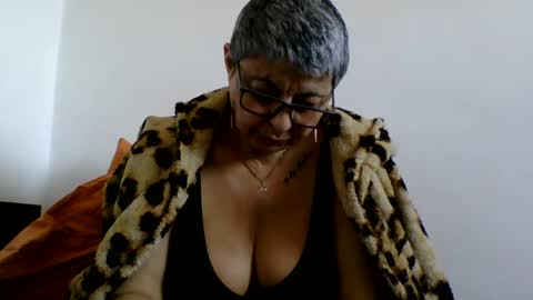 Snapshot of cuplu4346529860 chatting on 03.05.25 couple online show from 03.05.25