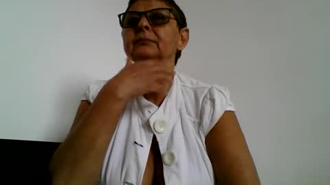 Snapshot of cuplu4346529860 chatting on 10.01.25 couple online show from 10.01.25