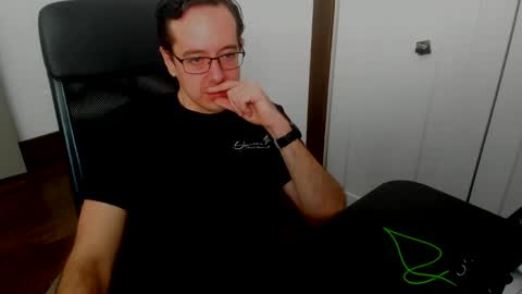 Snapshot of curious_10 chatting on 01.19.25 curious_10 online show from 01.19.25