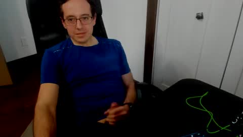 Snapshot of curious_10 chatting on 01.21.25 curious_10 online show from 01.21.25