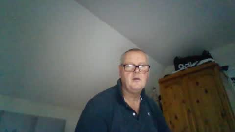 curiousax77 online show from 12.18.25